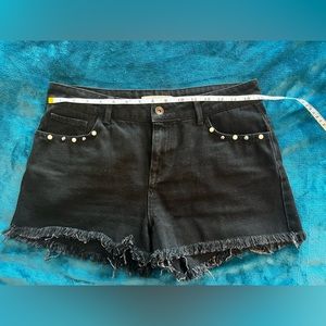 ZARA size 8 shorts with accents